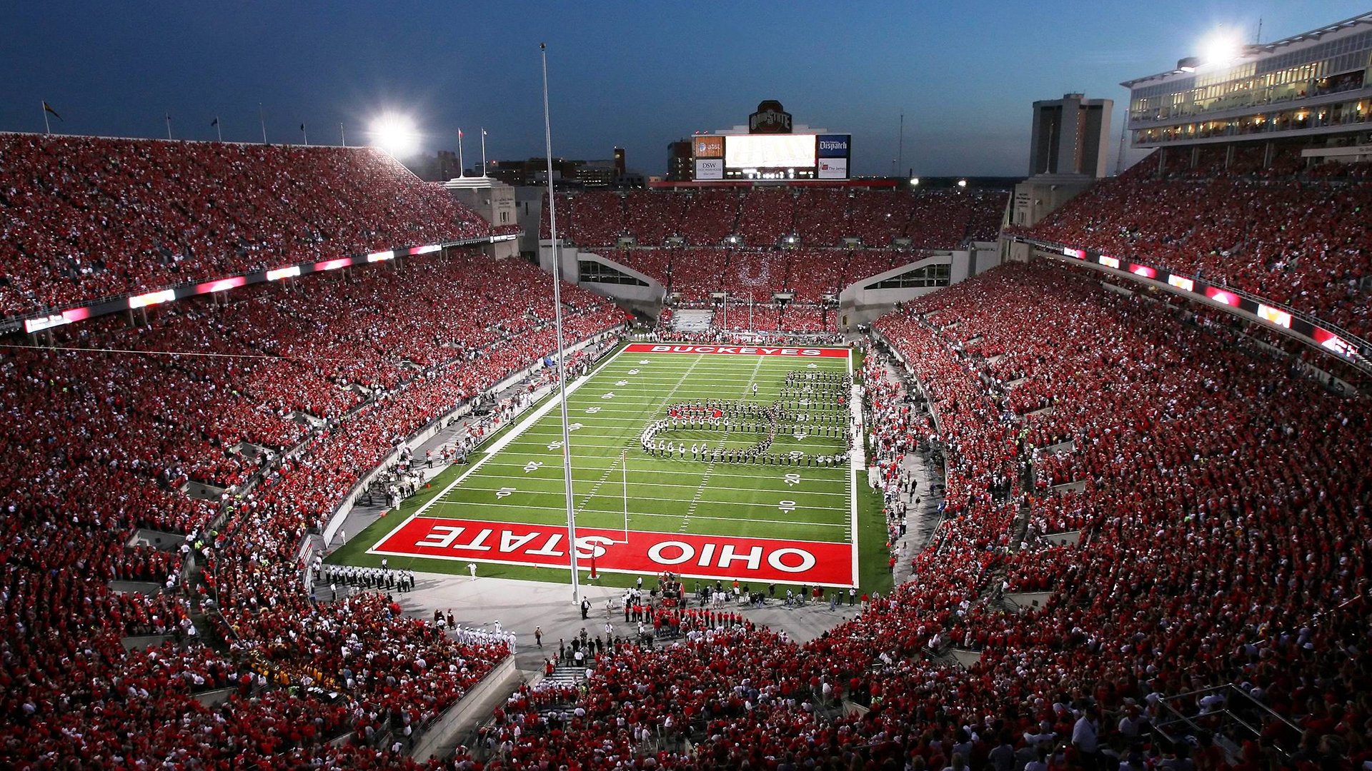 战术风格明显变化从被动防守转向主动压迫收到良好效果，被动就要挨打,防守终究不是解决问题的根本所在