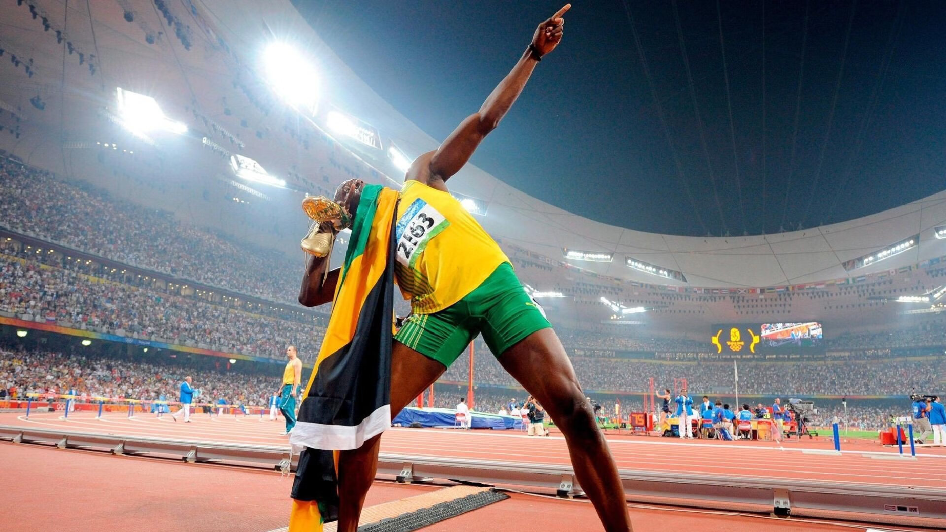 英超铁血战斗：每米场地都在创造奇迹，英超铁锤帮是谁